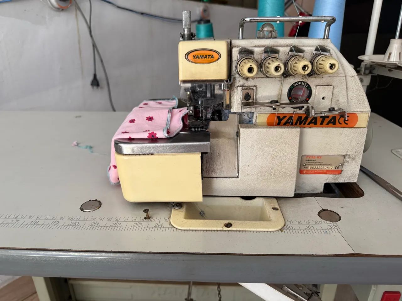 Máquina Overlock