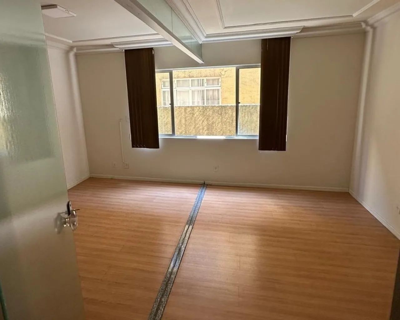 SALA COMERCIAL À VENDA NO CENTRO - Foto 3