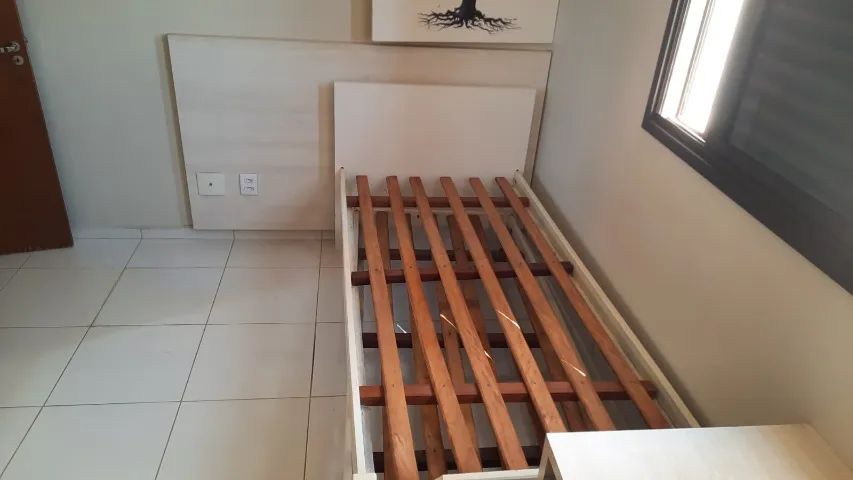 Cama em madeira maciça - Foto 3