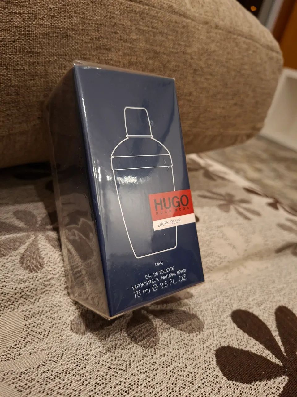 Perfume Hugo Boss Dark Blue Lacrado  - Foto 2