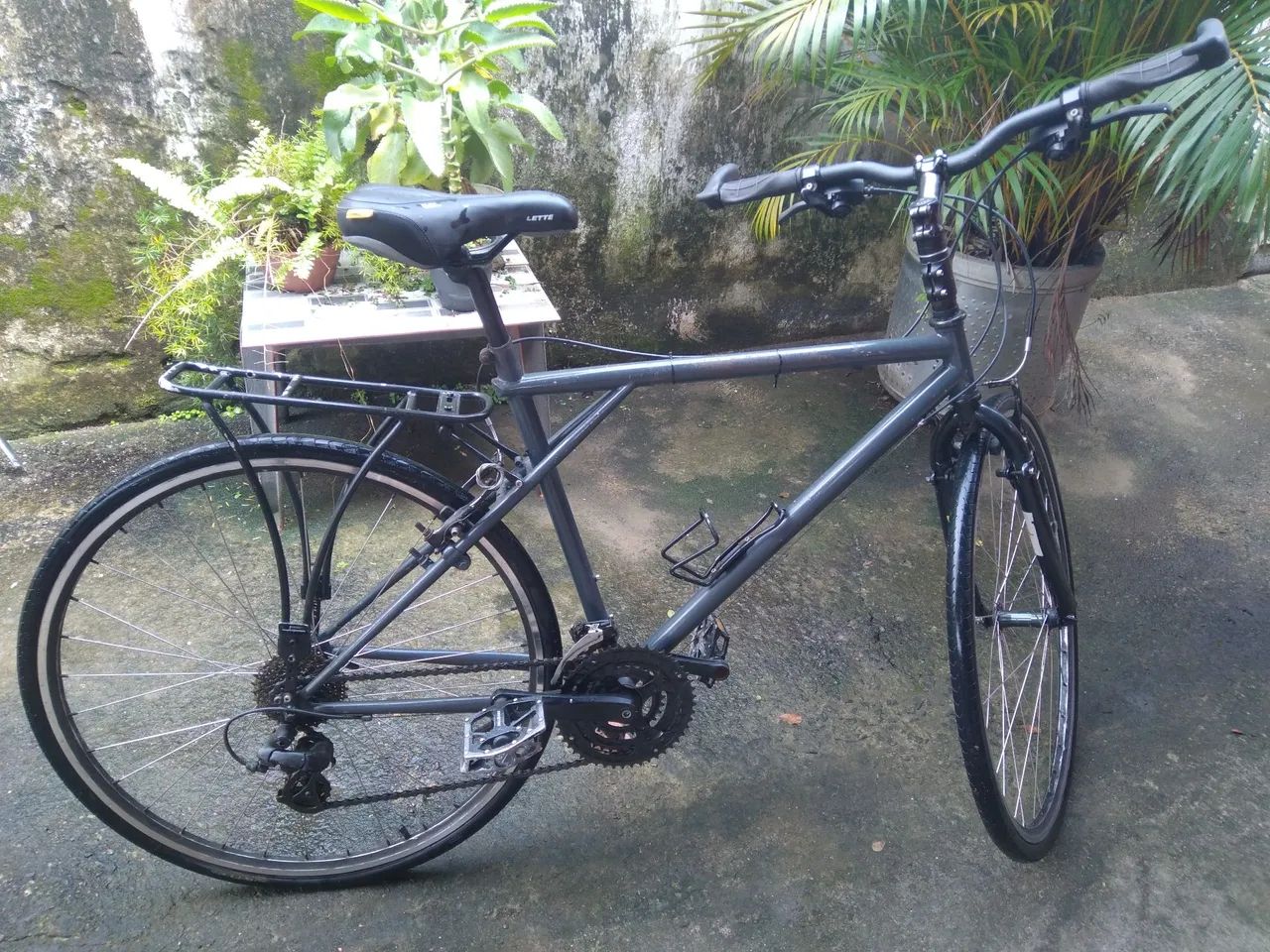 Bicicleta aro 27  quadro GT  - Foto 3