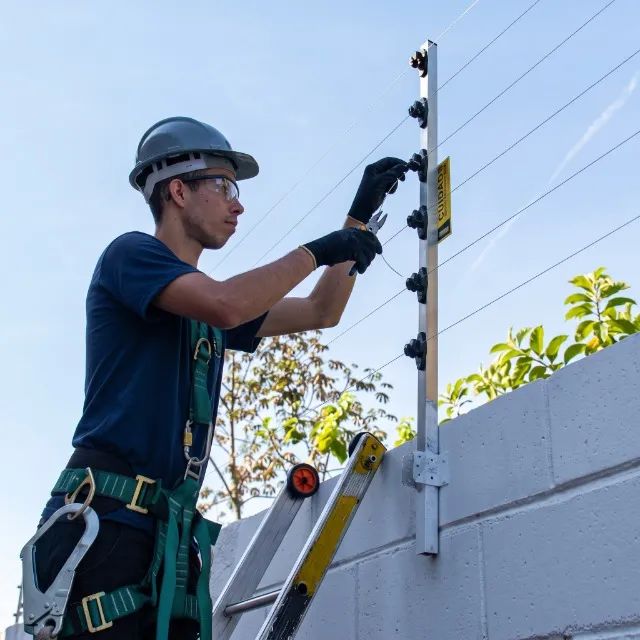 Reparo e instalação de cerca elétrica 