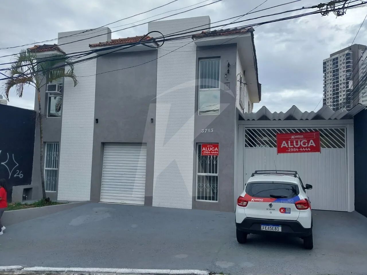 Imóvel comercial perto do metrô.
