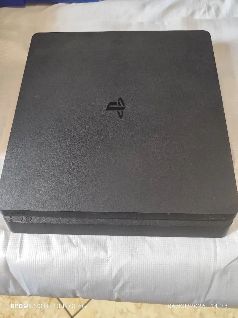 PLAYSTATION 4 slim 1TB - (*Barato* com defeito simples). - Foto 2