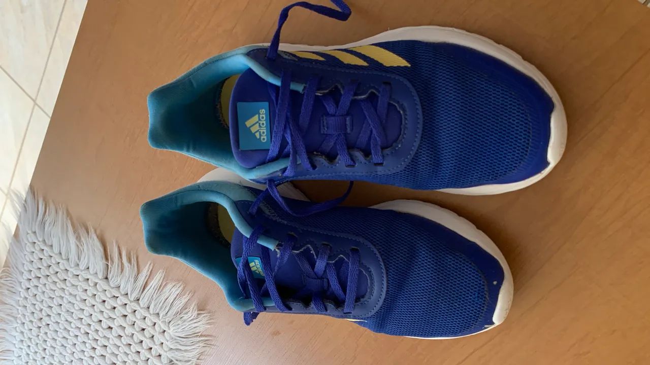 TÊNIS ADIDAS 36 MAS CALÇA 37 - Foto 2