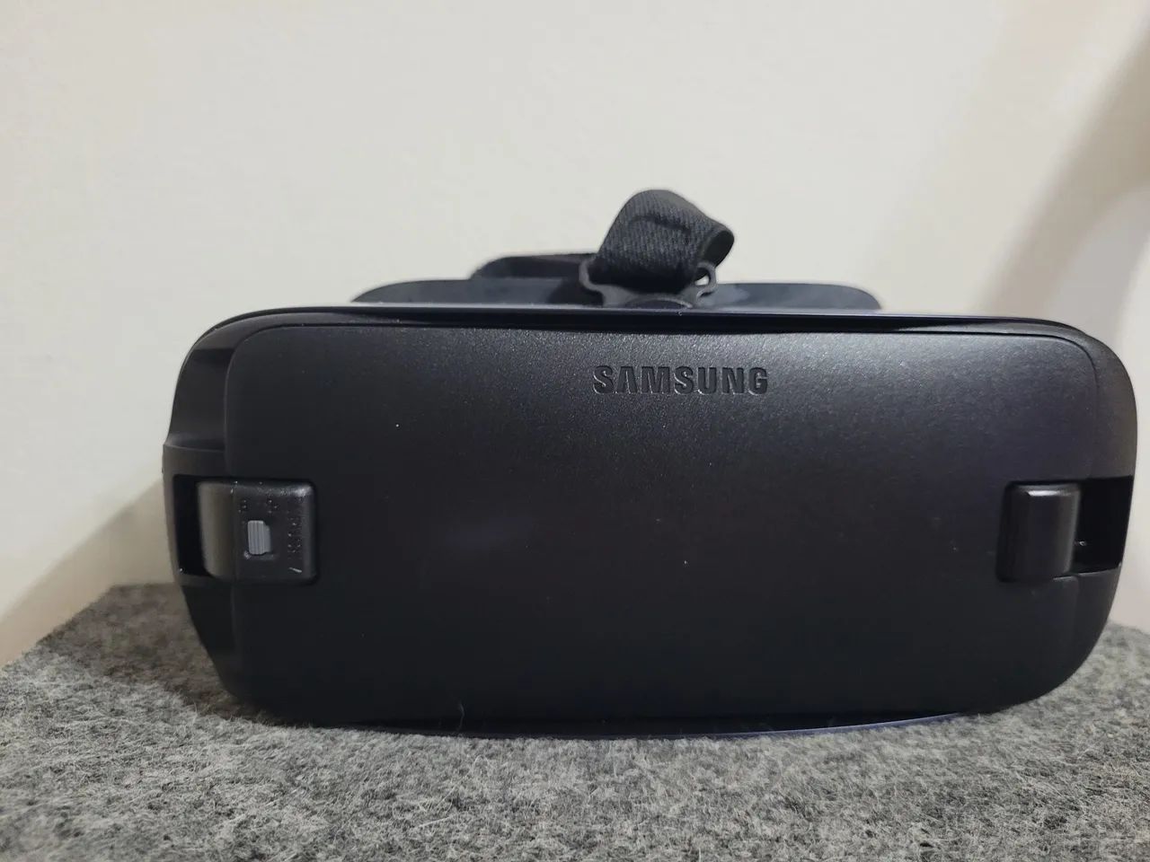 Óculos Realidade Virtual - Samsung Gear VR 2016 - Foto 2