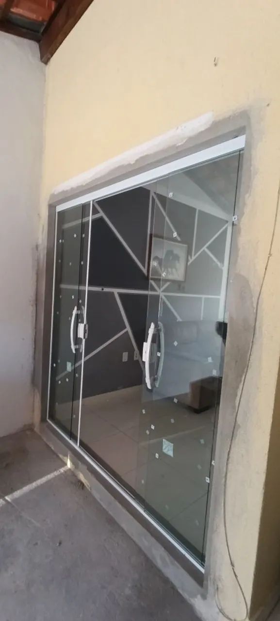 Porta balcão de vidro temperado. Em 12 vezes