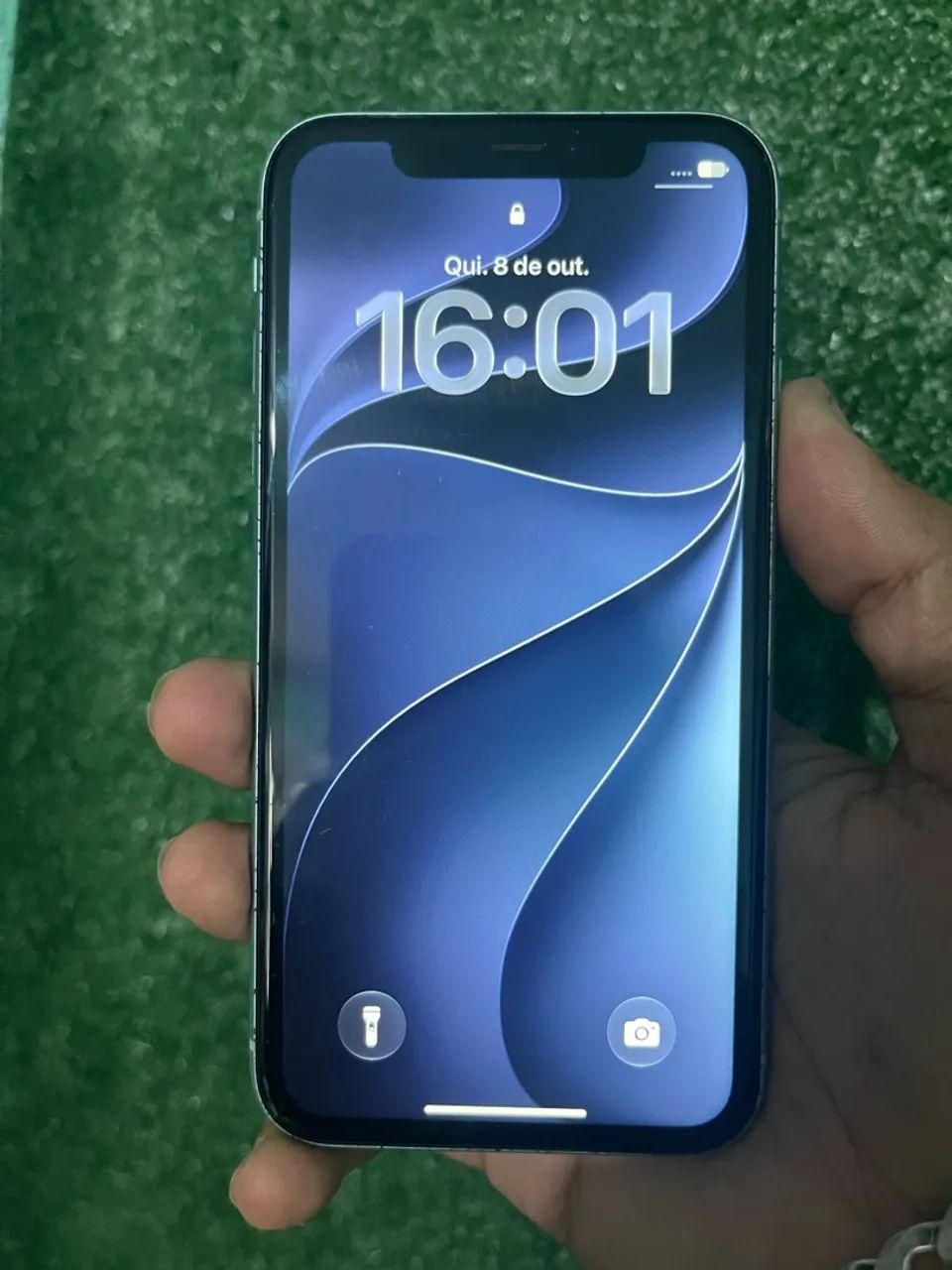 iPhone 11 64gb todo orginal valor 1100 reais Face ID pegando