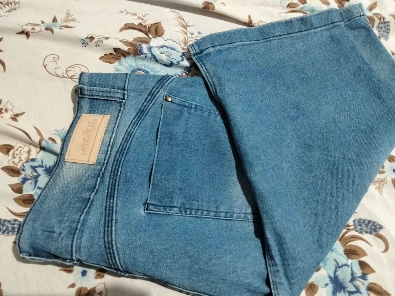 Saia jeans claro semi nova  - Foto 2