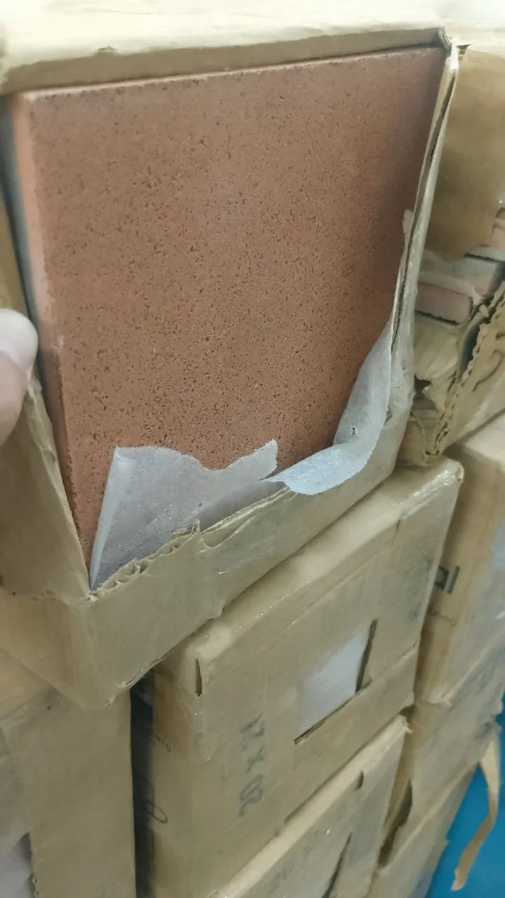 Piso ladrilho 20x20 brasil imperial 