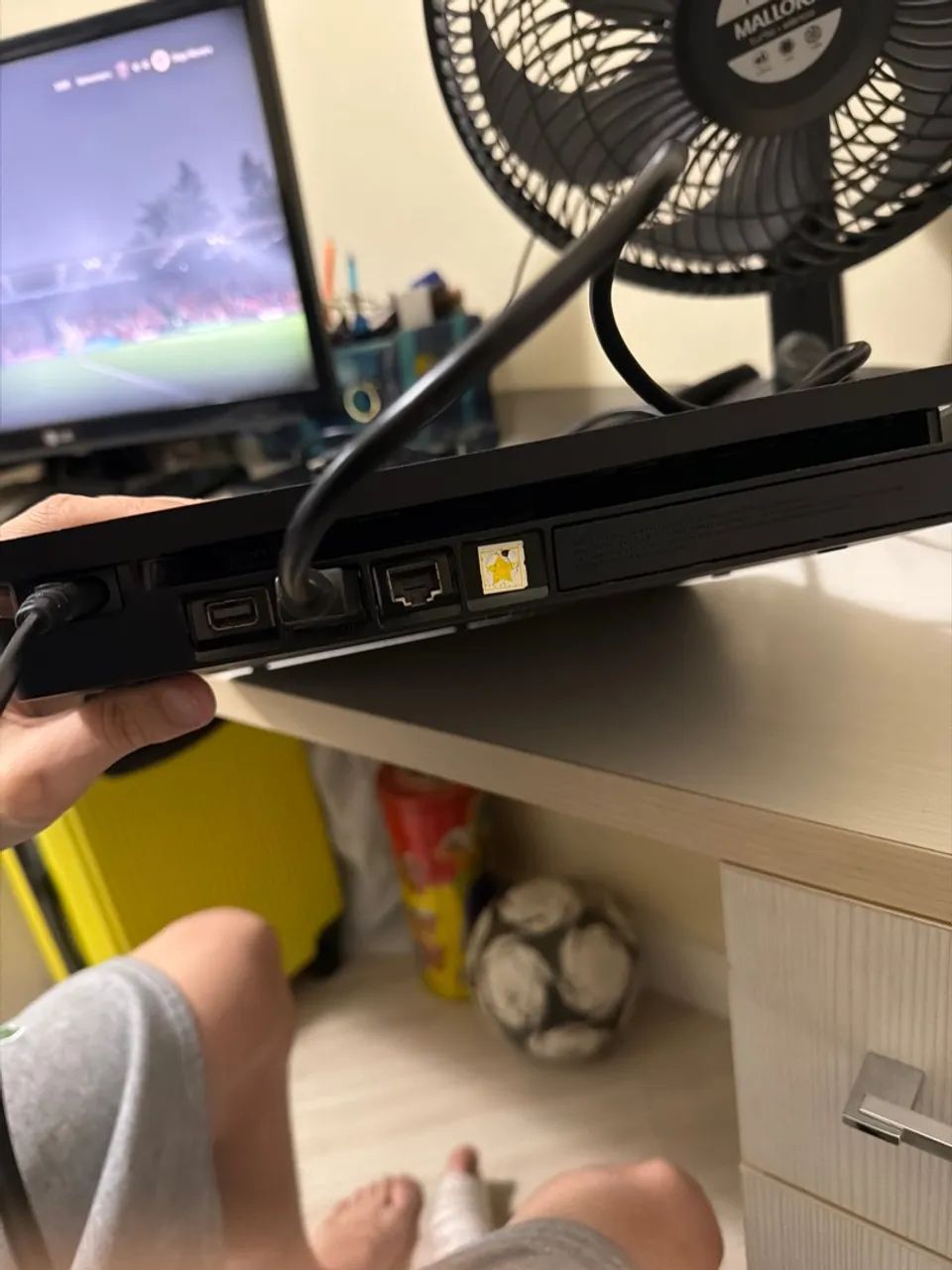 PS4 slim 1tb - Foto 2