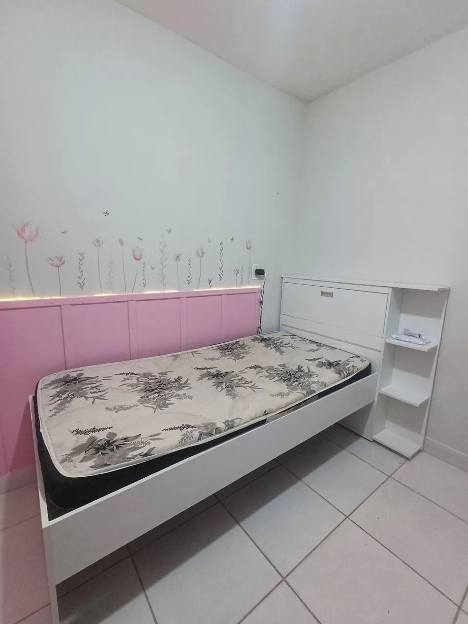 Cama cabeceira baú 
