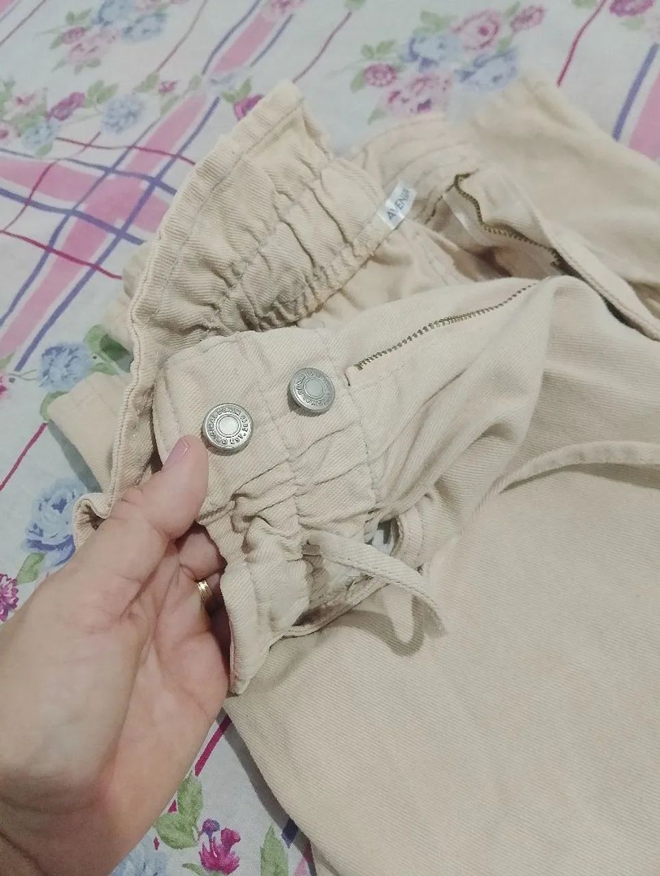 Calça beje  - Foto 2