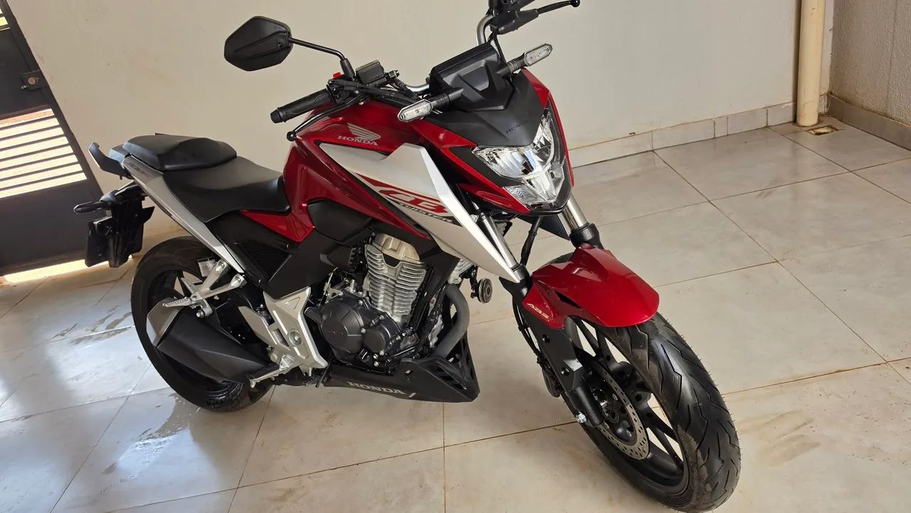 Cb Twitter 300 - Foto 2