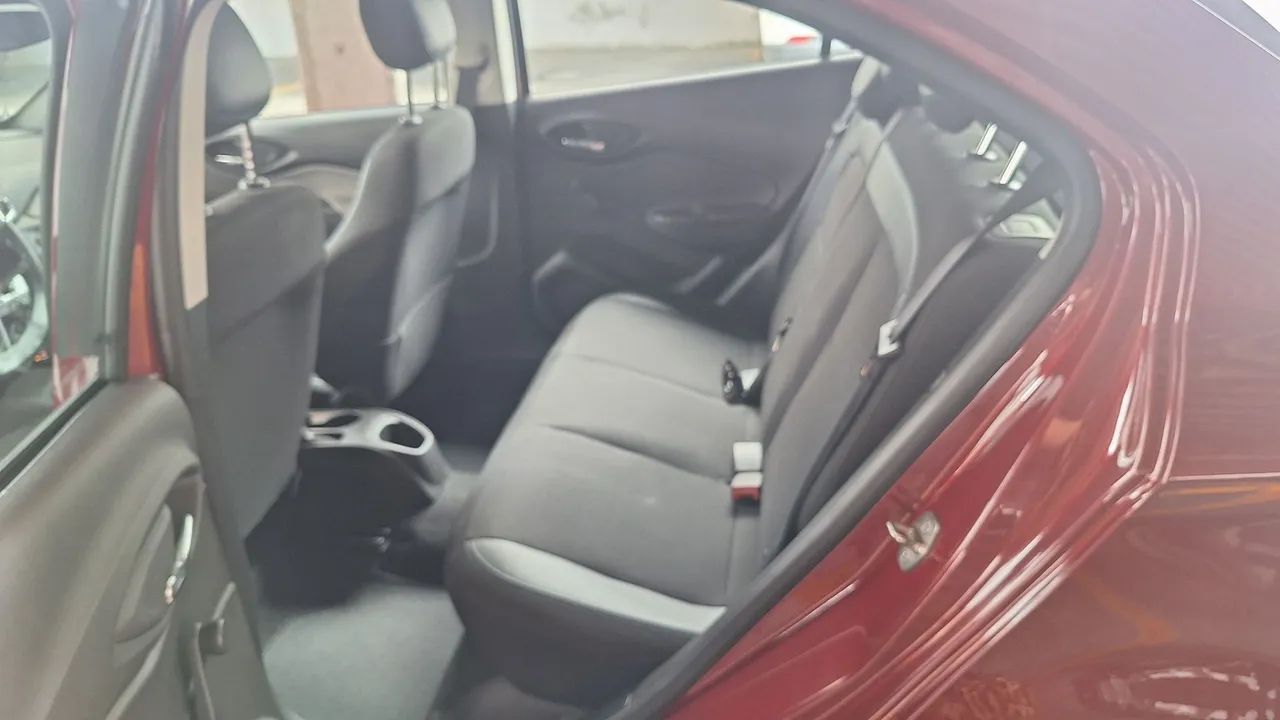 Chevrolet Onix Hatch LT 1.0 8V Flex Mec. 4P 2019 - Foto 2