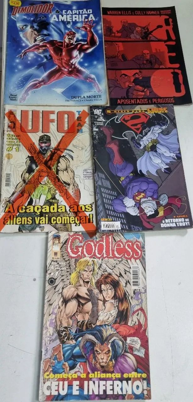 Lote 4 HQs Variadas (Marvel, DC, RED e Godless) 
