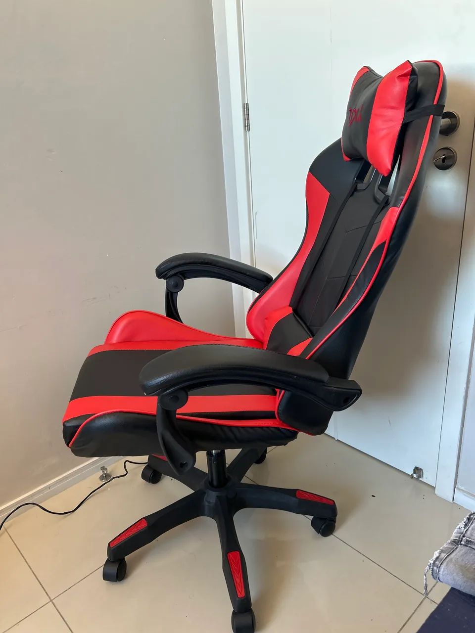 CADEIRA GAMER VERMELHA RETRÁTIL  - Foto 2