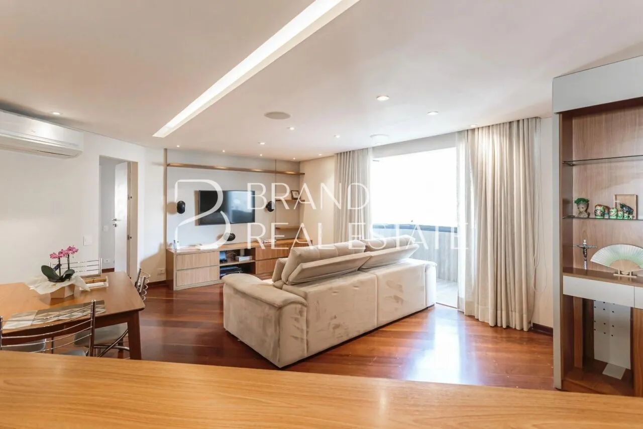 Apartamento reformado em Moema, com 134m² | 3 dormitórios, 1 Suíte e 2 Vagas - Foto 2