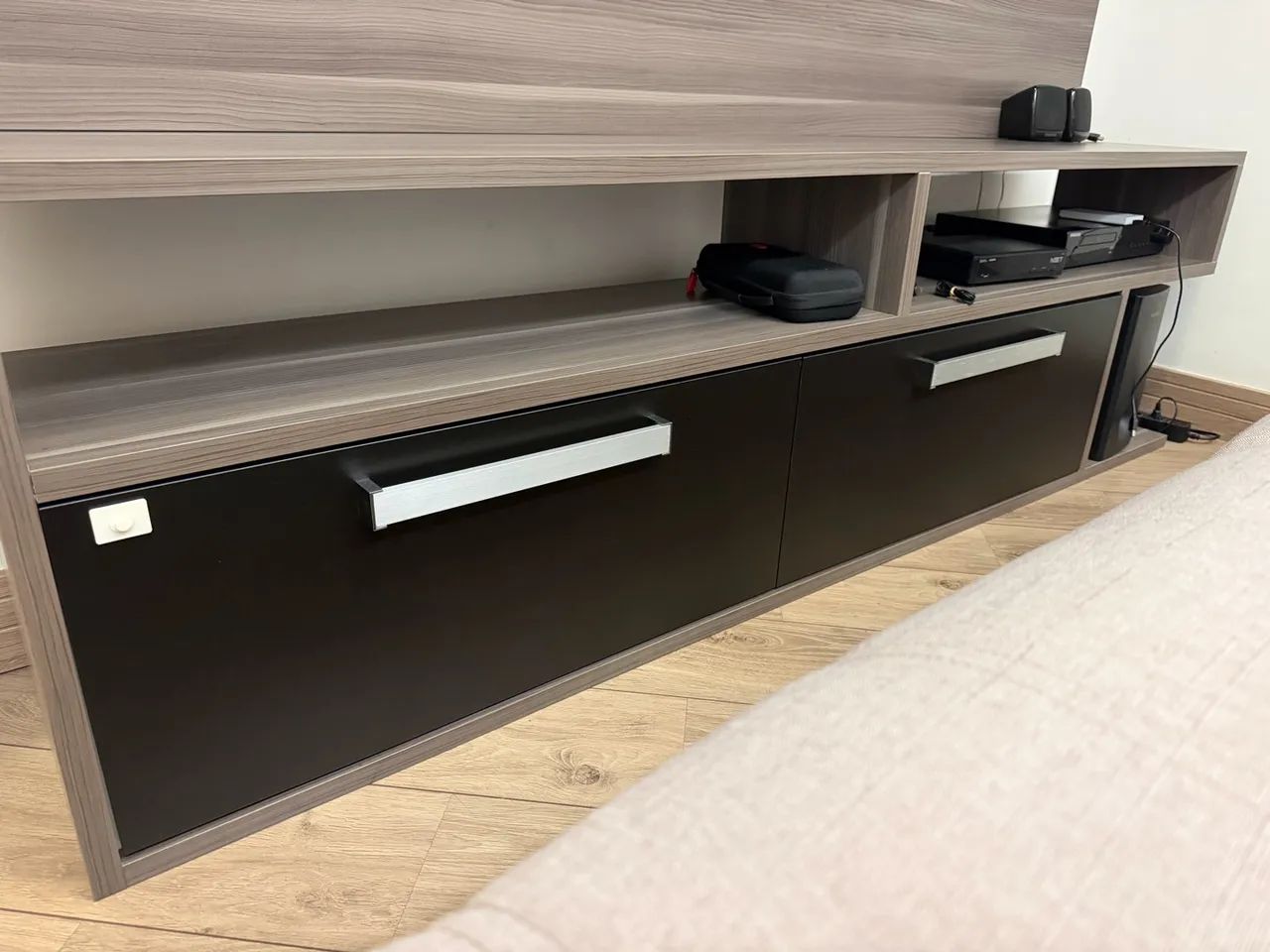 rack de mdf com duas gavetas - Foto 3