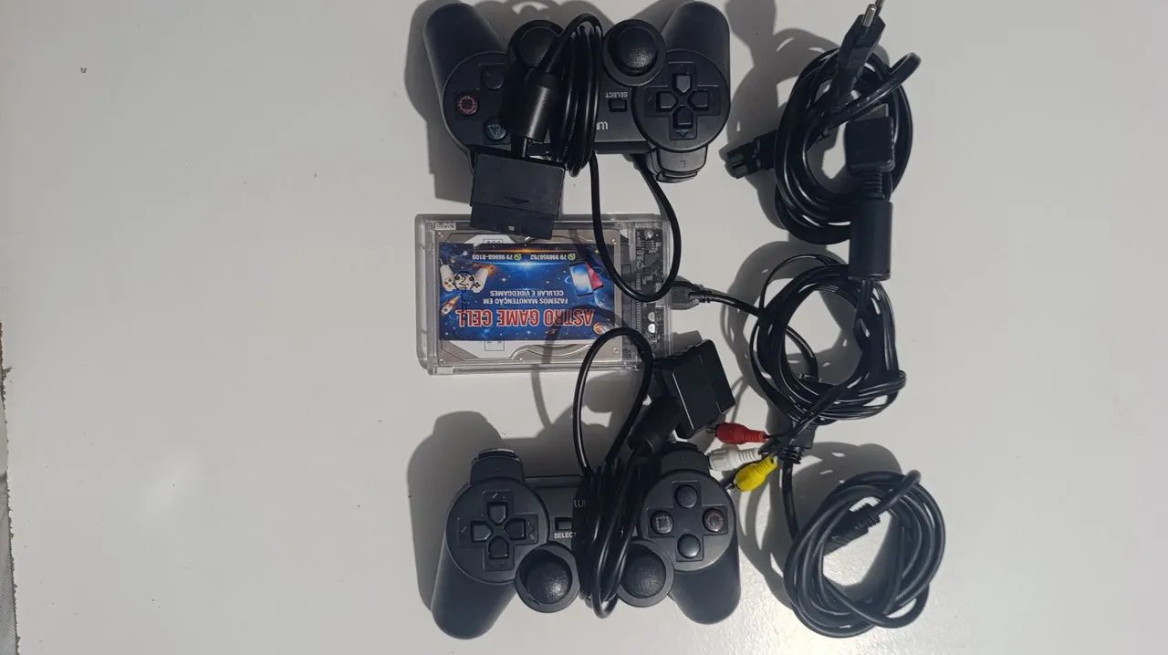 Dois controles de PS2 e cabo HDMI  - Foto 4