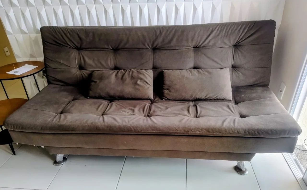 Sofá cama marrom suede.65104746218369120