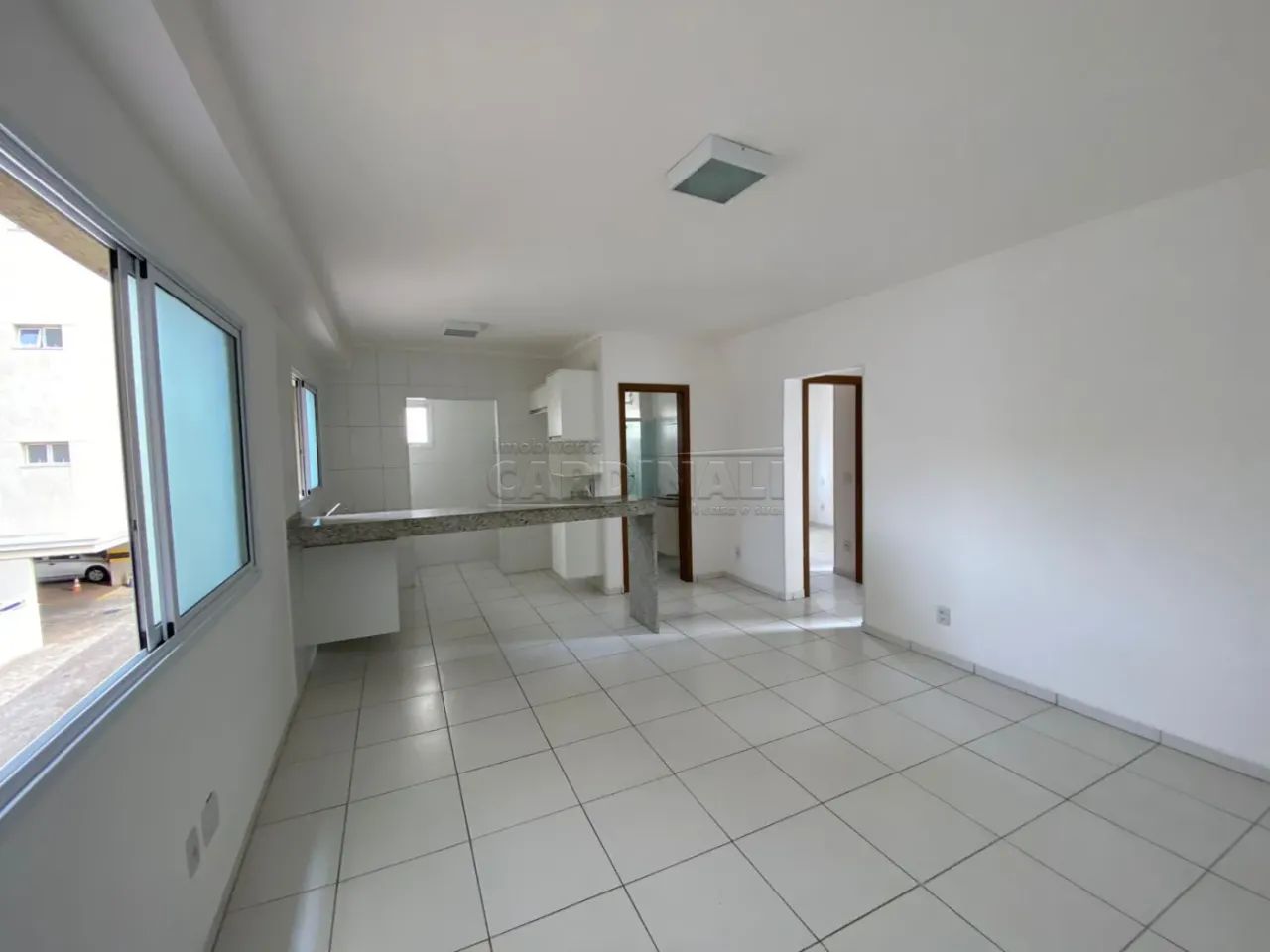 Apartamento com 2 dormitórios sendo 1 suite - Foto 2