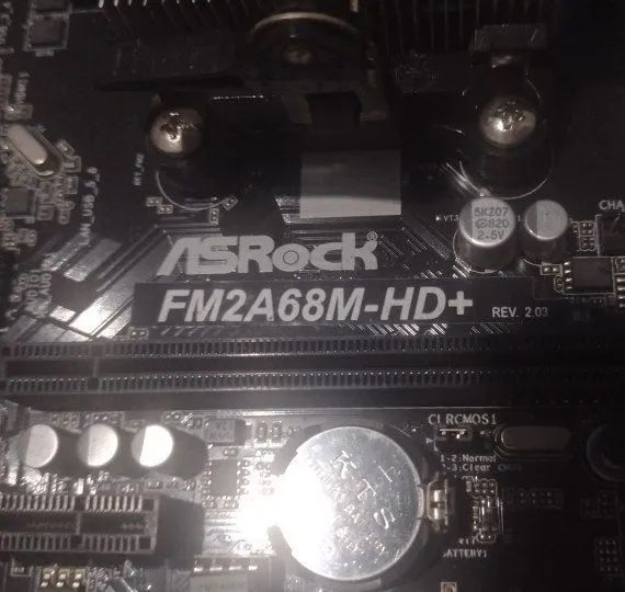 Combo AMD A6 7480 + ASRock FM2A68M-HD+ - Foto 2