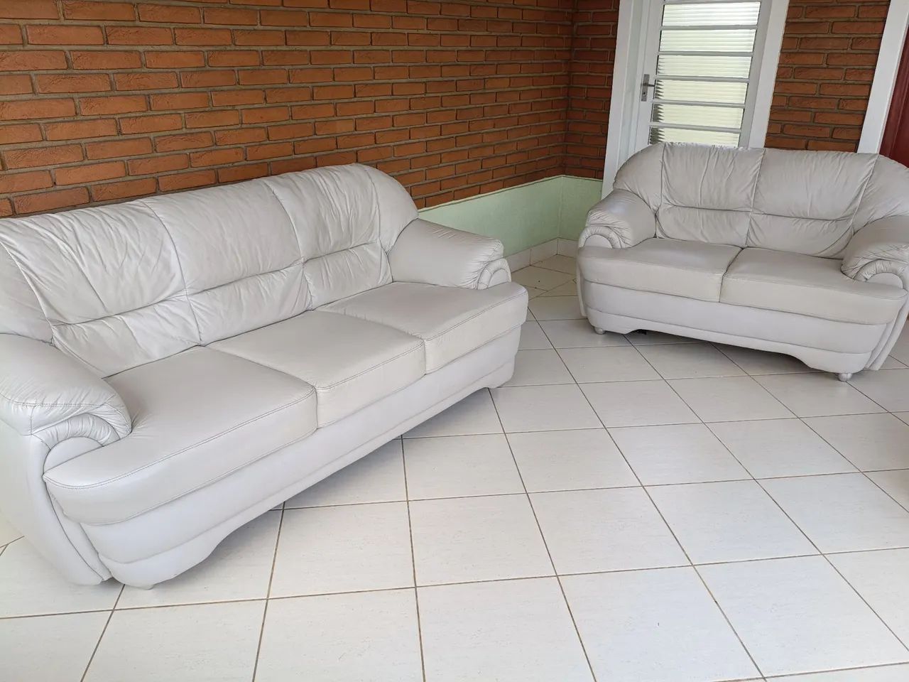 Conjunto de Sofá 3 e 2 Lugares - Estado de Novo! - Foto 5