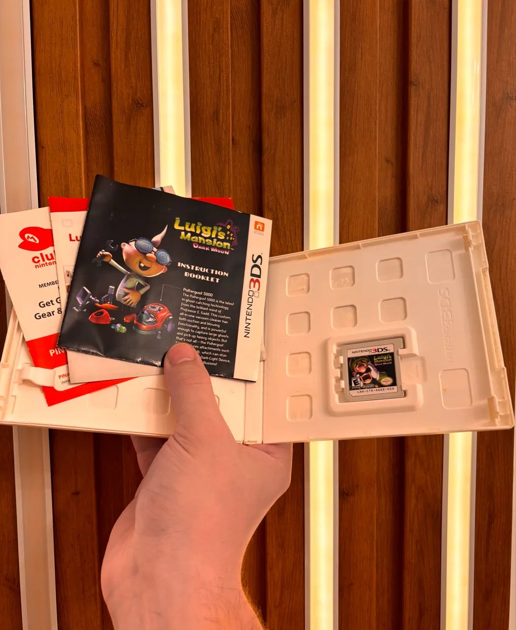 Lote de jogos Nintendo 3ds: Luigi Mansion e Resident Evil  - Foto 3