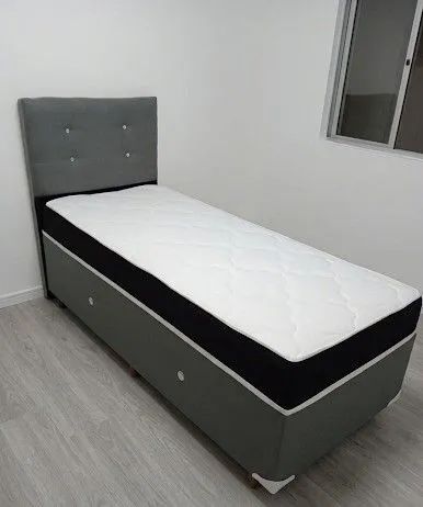 Vendo cama box solteiro