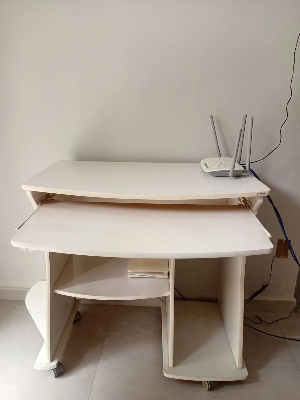 Vendo mesa de computador 