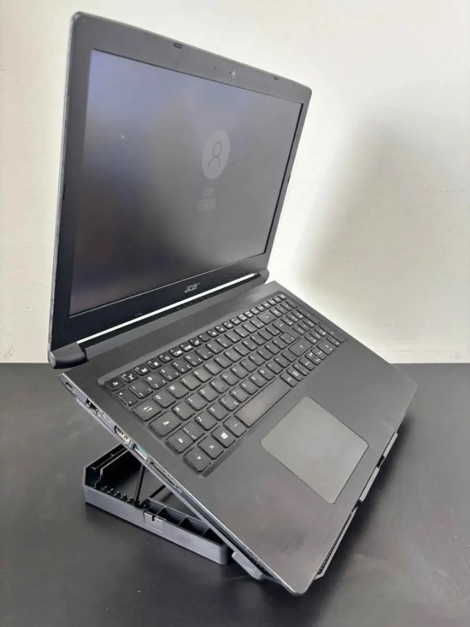 Acer 第7世代i5/SSD240GB/6GB/Office2021 Notebook Acer | i5 7ª Geração | 8GB | SSD 256GB | Tela 15.6