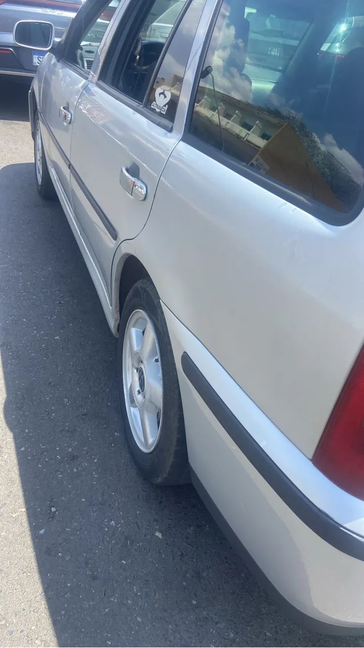 Volkswagen Parati Parati 1.0 Mi FUN/ SunSet 16V 4p 2002