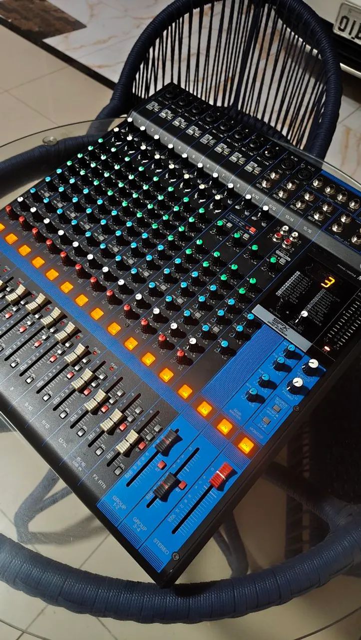 Mesa de som Yamaha MG16XU 