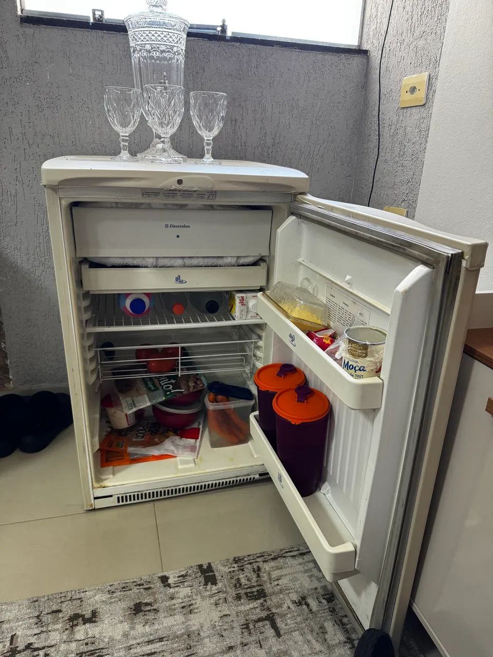 Frigobar Electrolux 135L - Foto 4