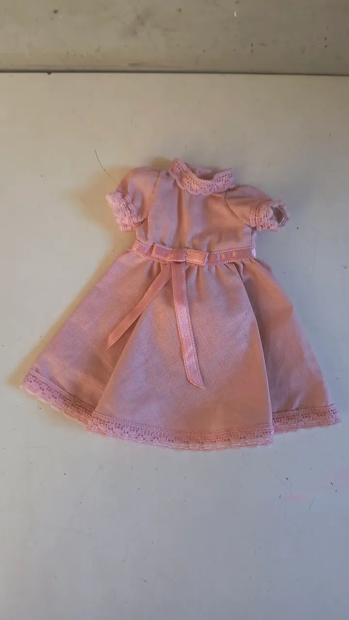 Conjunto com 4 vestidos mini com 15 cm cada para fazer artesanato, porta maternidade  - Foto 5