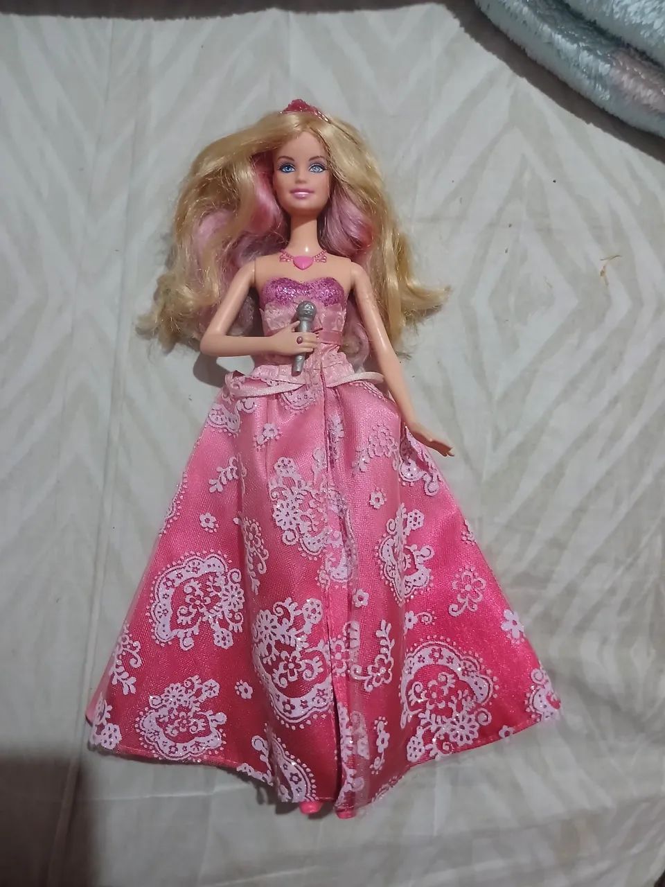 Barbie a Princesa e a Popstar Tori