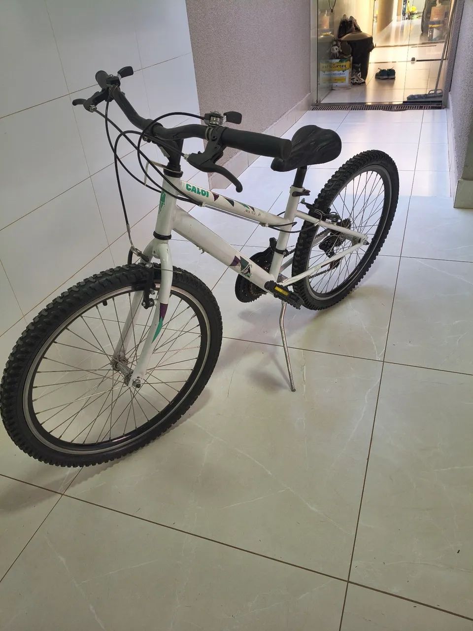 Bicicleta aro 24 semi nova