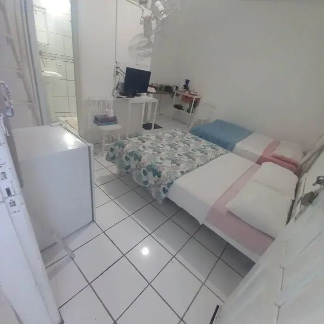 Alugo Kitnet/Para 1 Pessoa/ Quarto com banheiro/ 