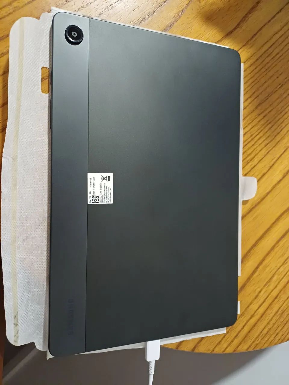 Samsung Galaxy Tab A9+ 5G 64 GB ? com carregador