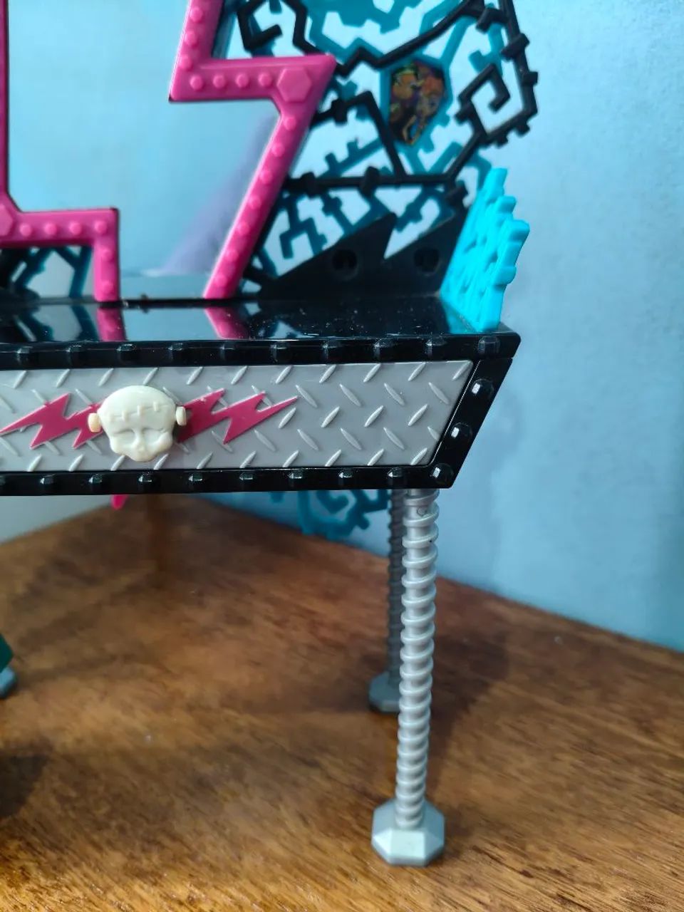 PENTEADEIRA + BONECA MONSTER HIGH  - Foto 5