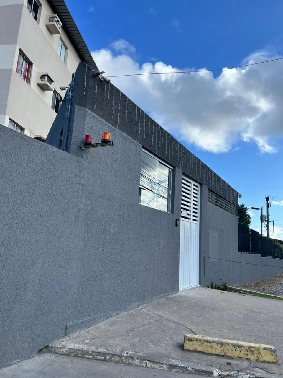 Alugo apartamento 