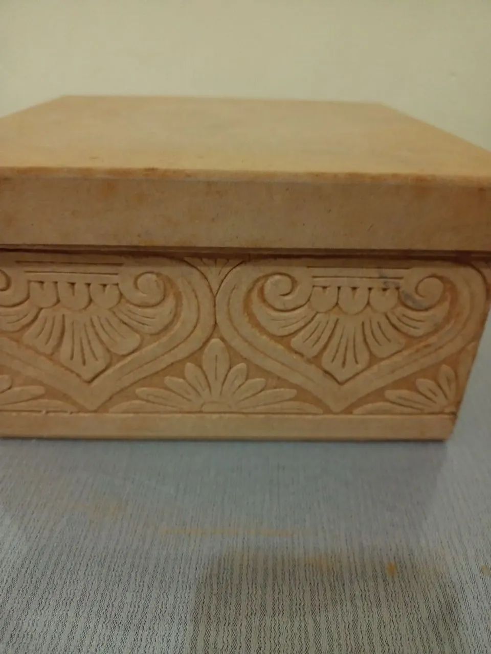 Caixa MDF crua esculpida 