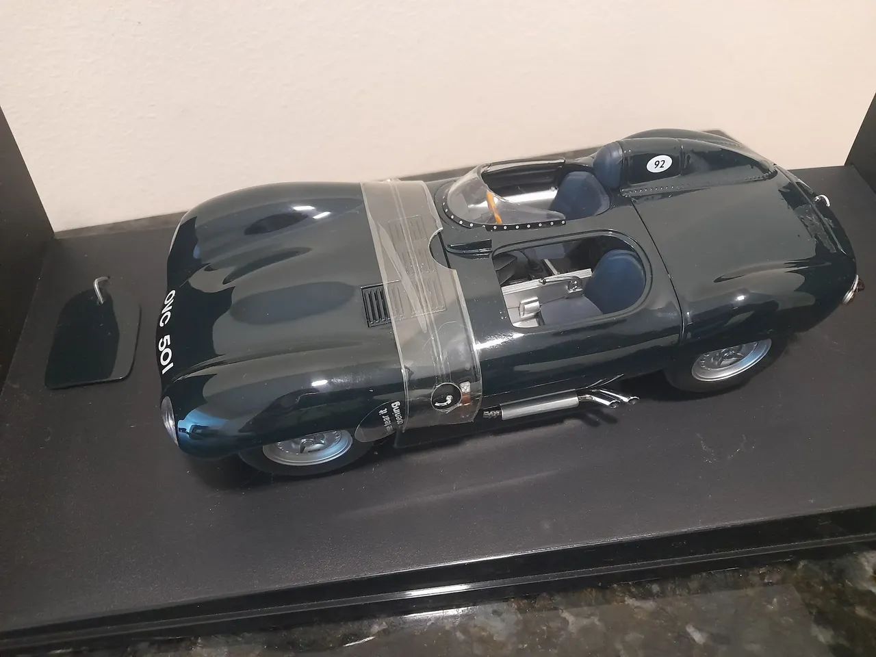  Miniatura Jaguar D - Type AutoArt   - Foto 4