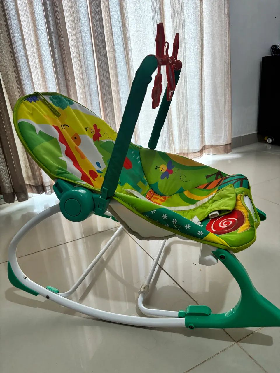 Vende-se cadeira vibratória para bebê  - Foto 4