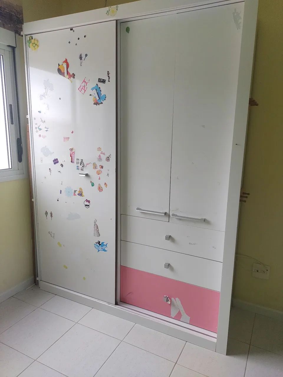 Roupeiro e comoda 