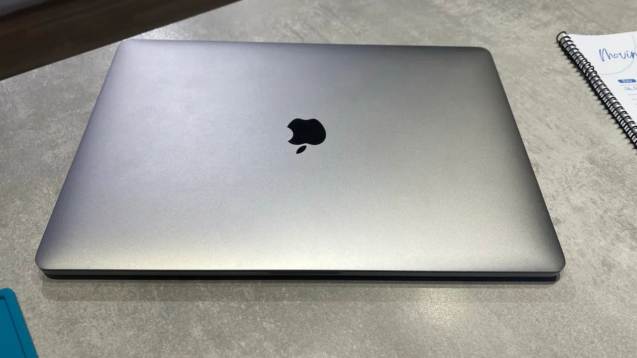 MacBook Pro i7 Touch Bar 15?