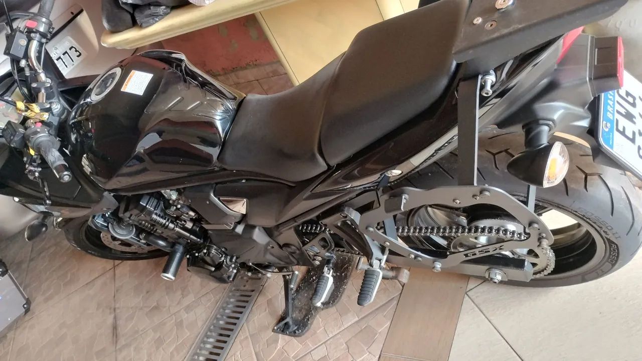 Suzuki Bandit 650s 2011 - Foto 2