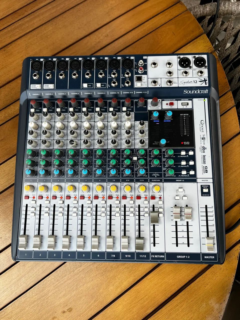 Mesa de som soundcraft signature 12 - Foto 2