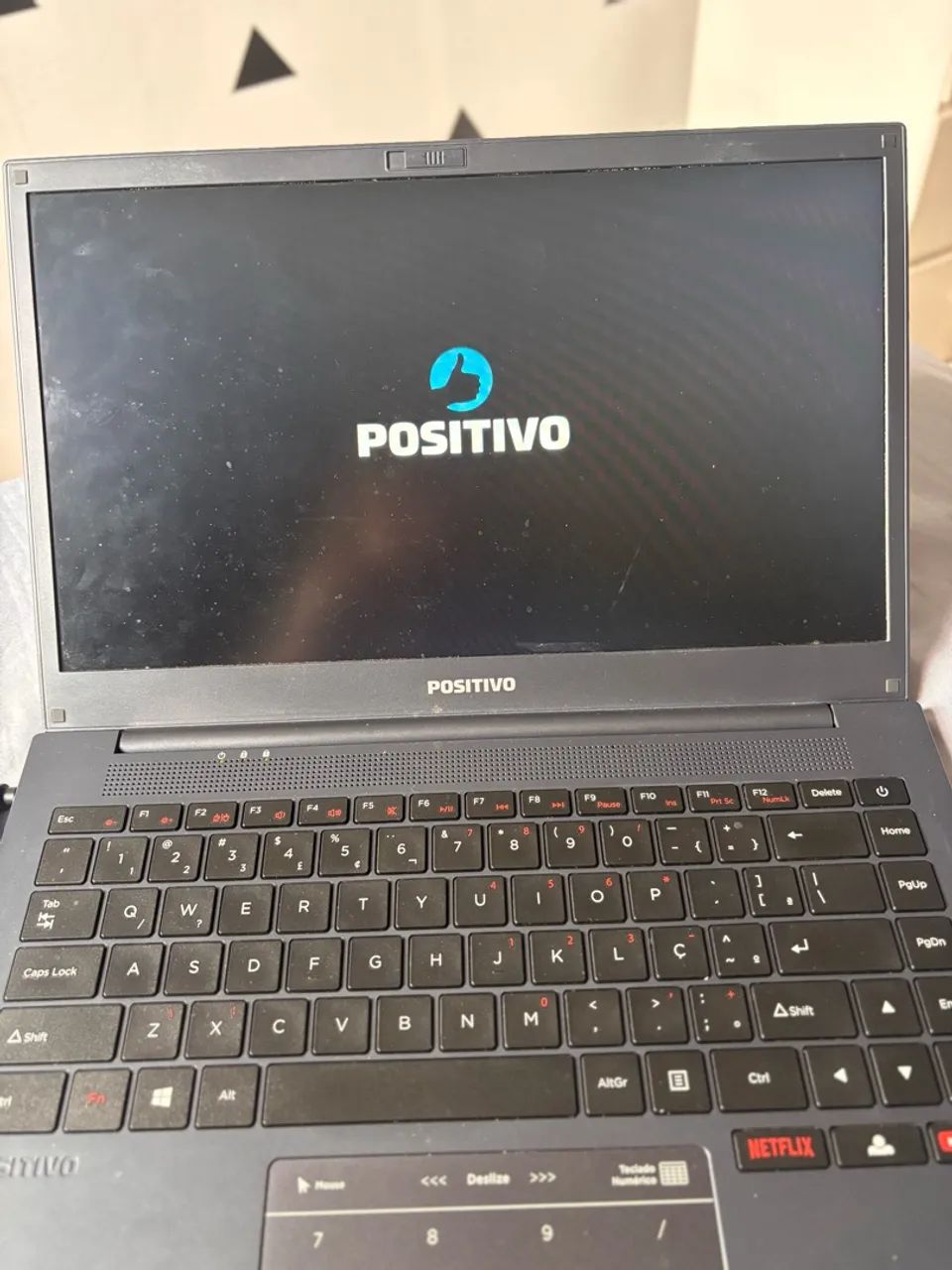 VENDO Notebook Positivo Motion 